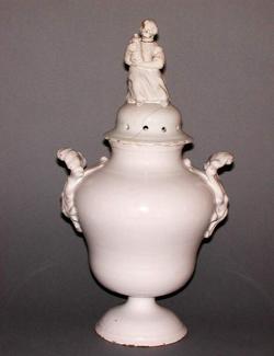 An image of Potpourri vase