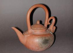 An image of Teapot and lid
