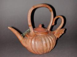 An image of Teapot and lid