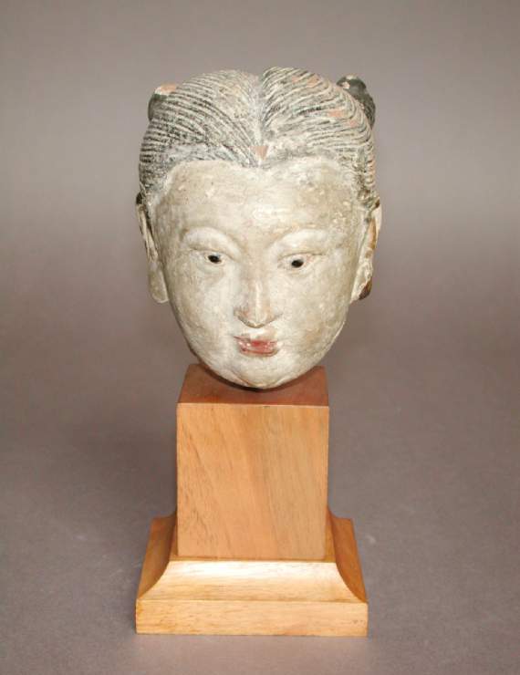An image of Head of a woman