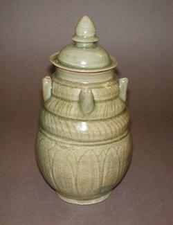 An image of Funerary jar