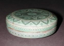 An image of Box and lid