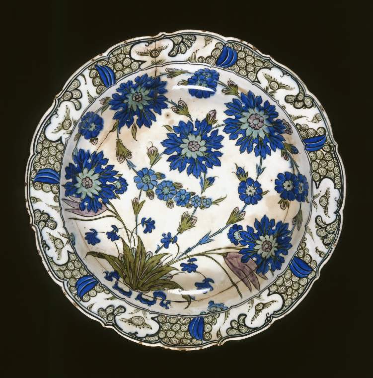 An image of Maker/s: Unknown Category: earthenware Name: dish Production Place: Turkey (country)