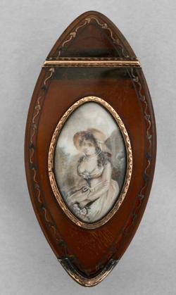 An image of Snuff box