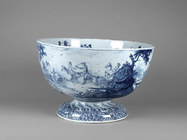 An image of Punch bowl