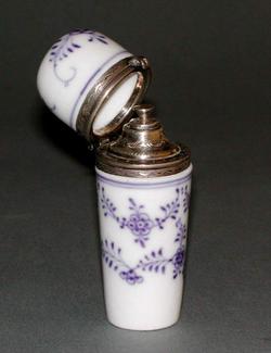 An image of Scent flask