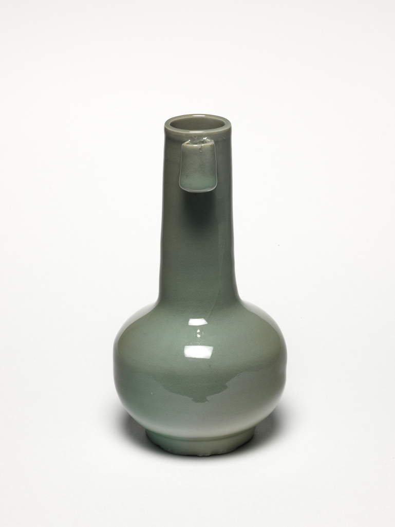 An image of VaseStonewareChina