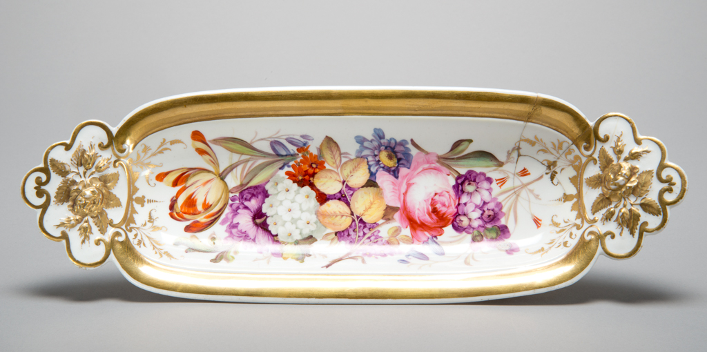 An image of Pen Tray. Rockingham China Works. Soft-paste porcelain, painted in polychrome enamels and gilt, height, whole, 2 3/8 in, length, whole, 10 1/2 in, circa 1830. England, Yorkshire, Swinton.