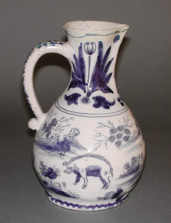 An image of Jug in the form of an owl