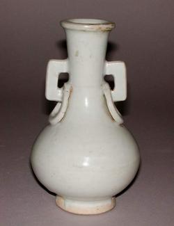 An image of Bottle vase