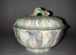 An image of Tureen