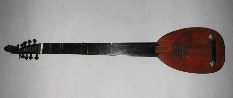 An image of Long lute