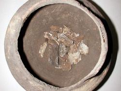 An image of Cremation urn