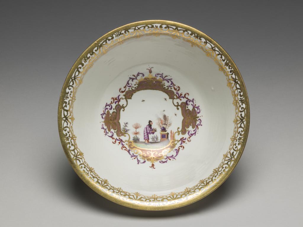 An image of Slop Bowl/Basin. Meissen Factory. Hard-paste porcelain painted in enamels with chinoiseries, lustred, and gilt. Mark: 35 in gold. Circa 1725-1730.