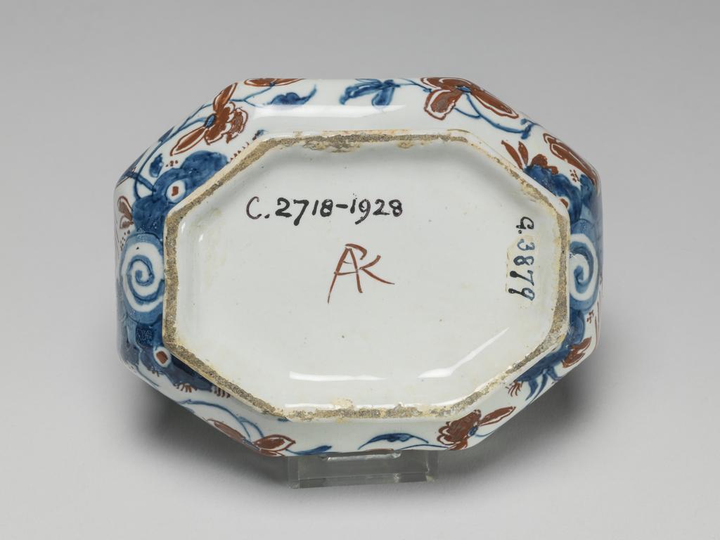 An image of Double spice box. Production Place: , Holland, Delft, United Provinces of the Netherlands. Tin-glazed earthenware.