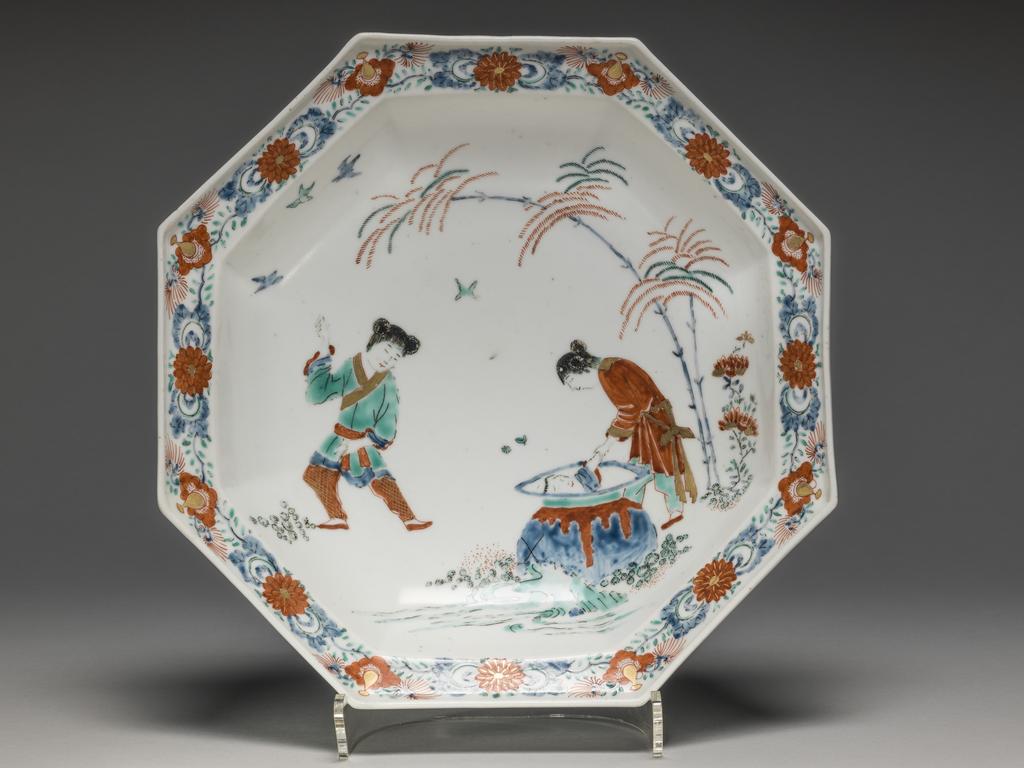 An image of Plate/Octagon Soup Plate. Chelsea Porcelain Manufactory. Painted in enamels in Kakiemon style with 'Hob in the Well' pattern. Soft-paste porcelain, lead-glazed, decorated in the Kakiemon style in polychrome enamels, height, whole, 4.7 cm, diameter, whole, 22.0 cm, circa 1752- 1755. Raised anchor or early red anchor period. Kakiemon Style.