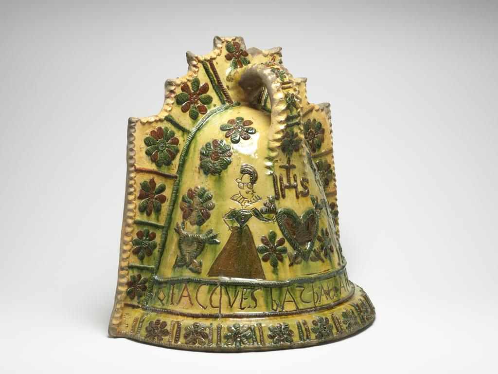 An image of Fire Cover/couvre feu. Lead-glazed earthenware. Production Place: Sorrus, France. Incised, ‘JACQVES BATBAU ANNO 1616’.