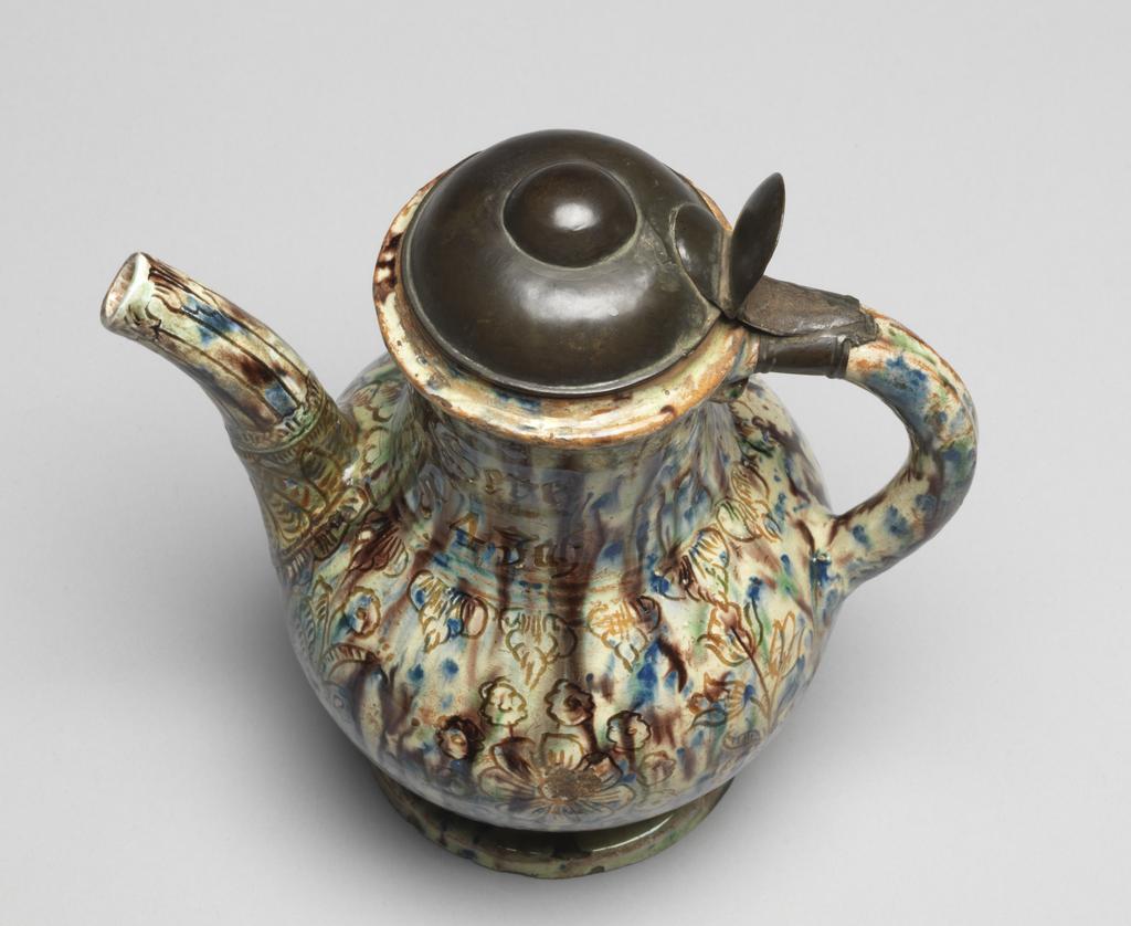An image of Coffee pot. Production place: Langnau, Switzerland. Lead-glazed earthenware.