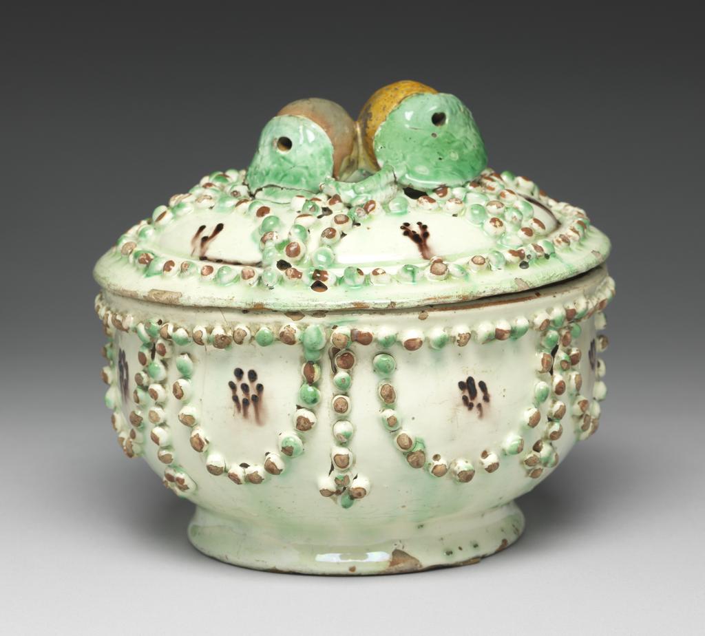 An image of Porringer. Production place: Switzerland. Lead-glazed earthenware.