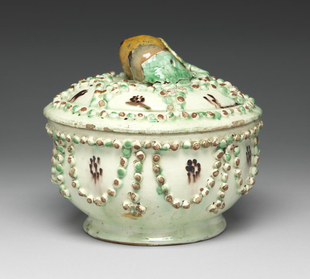 An image of Porringer. Production place: Switzerland. Lead-glazed earthenware.