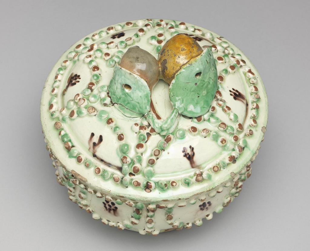 An image of Porringer. Production place: Switzerland. Lead-glazed earthenware.