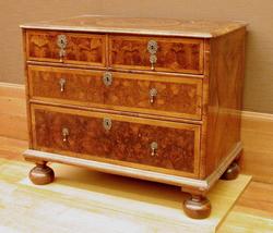 An image of Chest of drawers