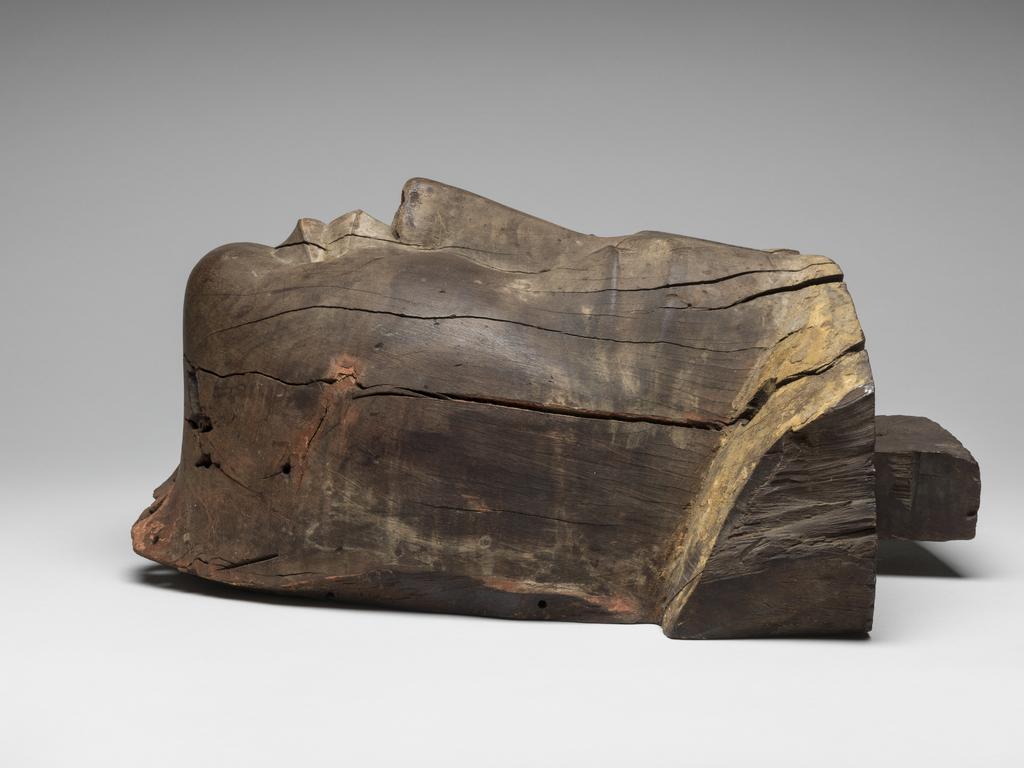 An image of Funerary equipment. Coffin. Head from coffin. Production Place: Egypt. Find Spot: Egypt; 840 (?). Wood, length 36 cm, 1550-1295 B.C. Eighteenth Dynasty.
