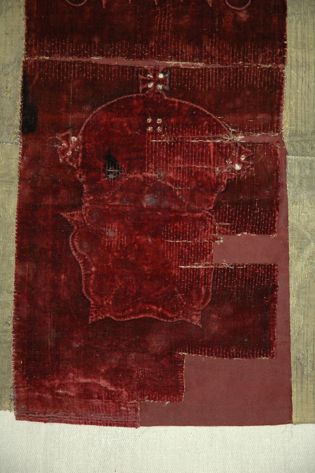 An image of Hearse cloth made in 1504/5 for Henry VII (b. 1455-d.1509). 