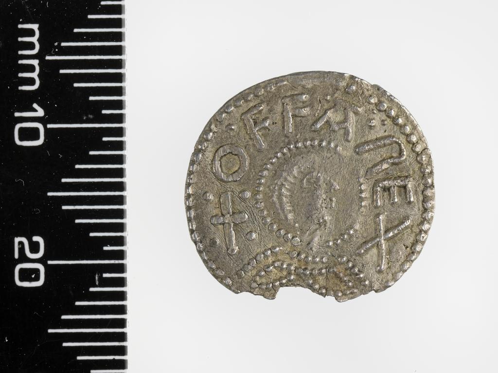An image of Coinage. Penny. Offa (757-96), ruler. Lul, Moneyer. Production place: East Anglia. Obverse: +OFF` REX. Reverse: lul. Silver, struck, weight 1.1 g, diameter 18.7 mm, circa 780 to circa 793. Medieval. Anglo-Viking.