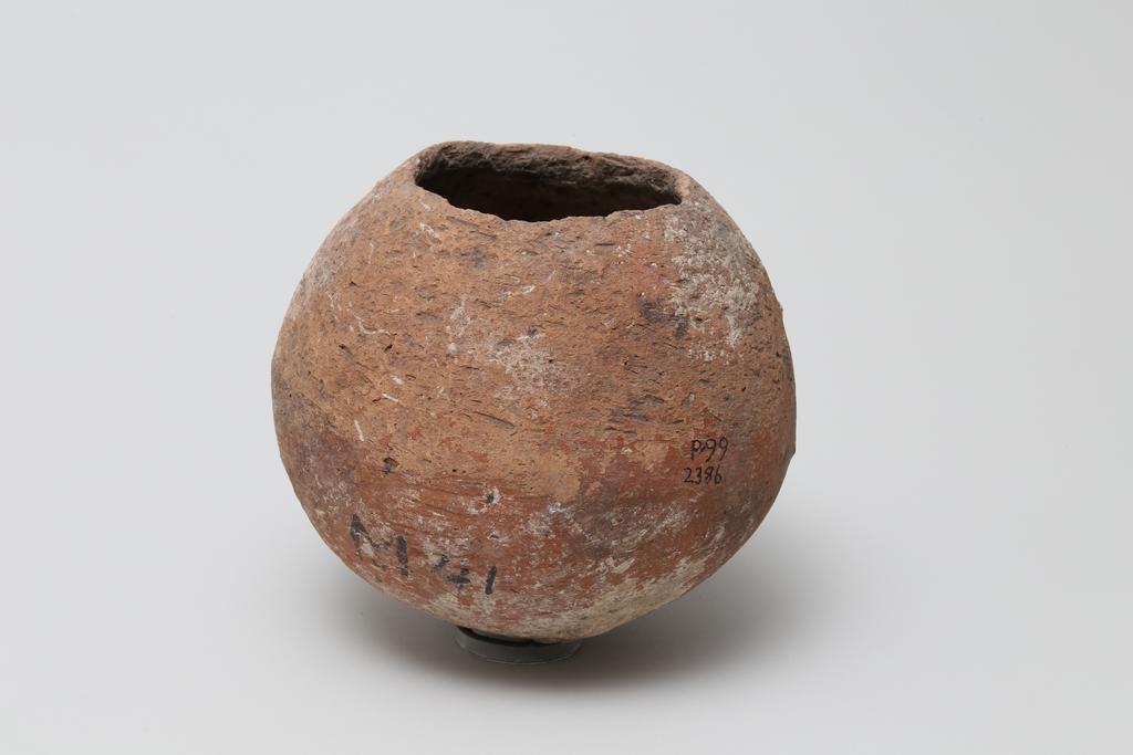 An image of Vessel. Jar, globular, neck missing. Production Place/Find Spot: Egypt. Height 0.14 m.