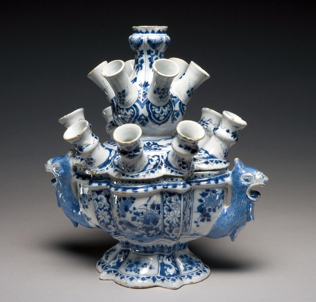 An image of An oval, bowl-shaped flower vase with spoutsAdrianus KocxC.1695Delft, Holland