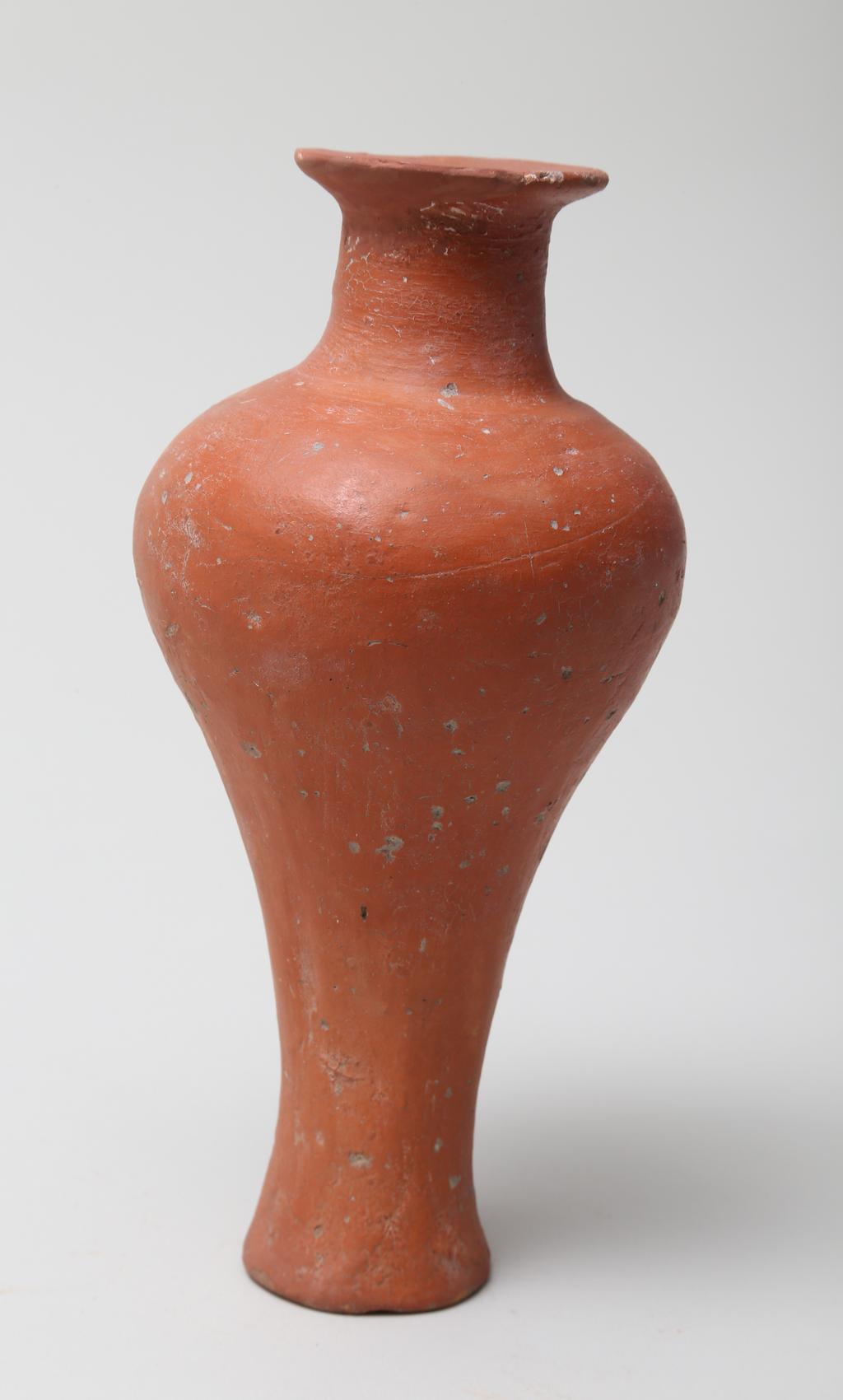 An image of Vessel. Hes-jar. Production Place/Find Spot: Egypt. Diameter, 0.088 m, height 0.18 m. First Intermediate period.