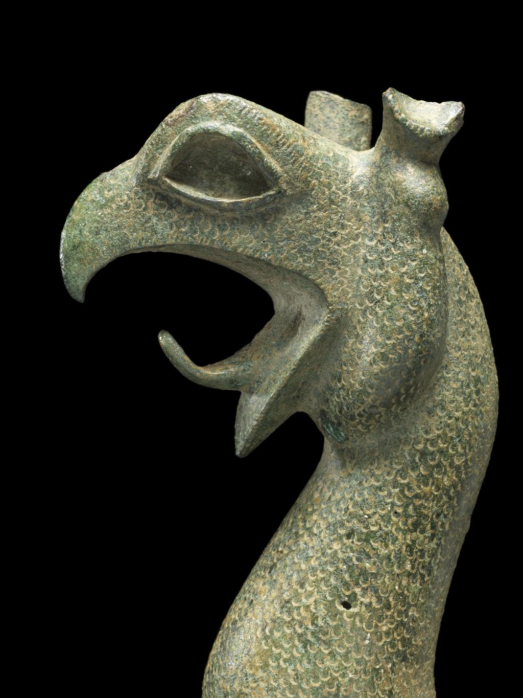 An image of Vessel fragmentgriffin protomeC.-640