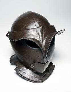 An image of Close helmet