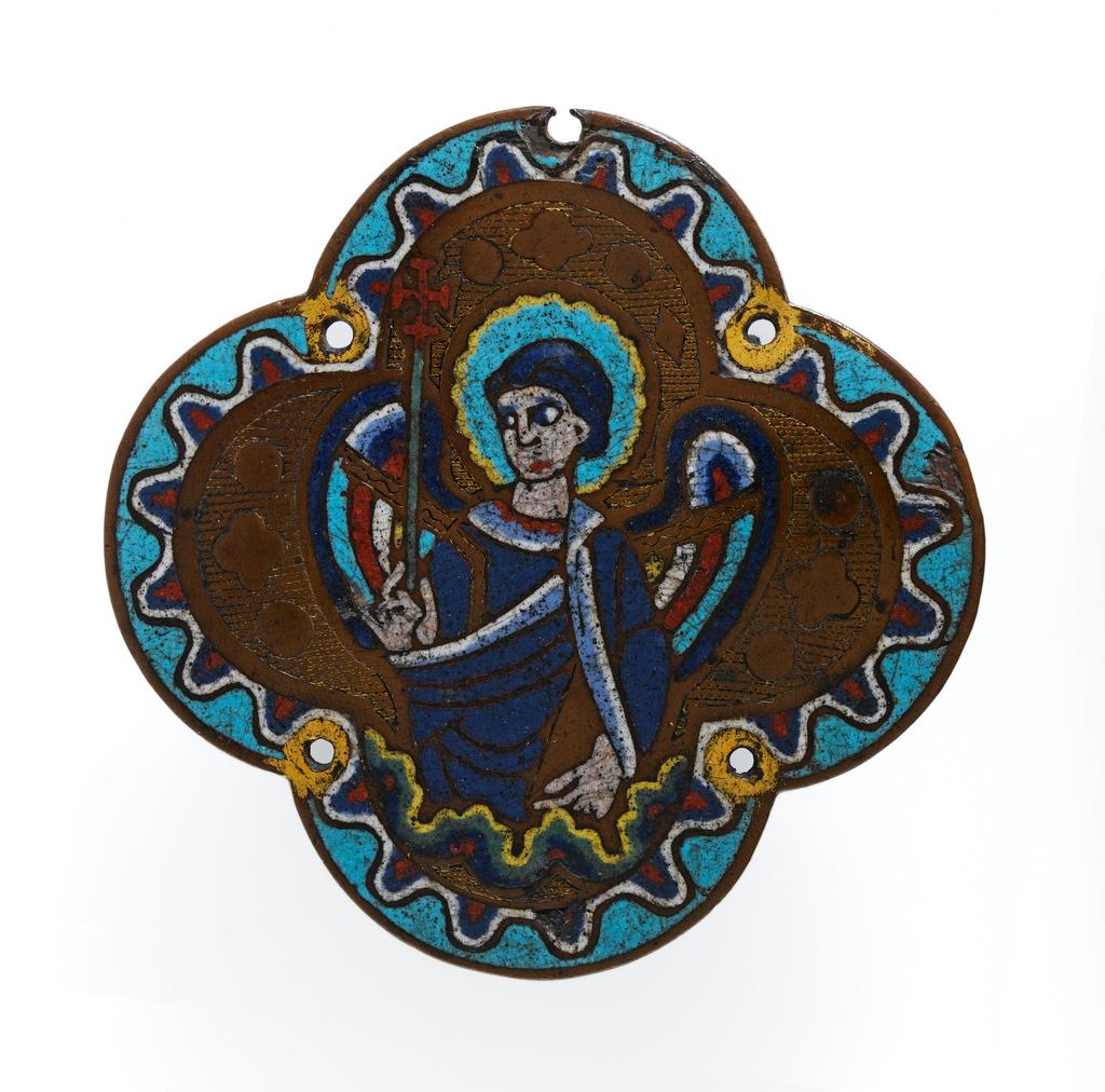 An image of Quatrefoil Plaque: An Angel Holding a Cross. Champlevé enamelling, punching, gilding. The plaque was probably attached to a cross. Height 8 cm, width 8.1 cm, circa 1200 to 1300. Limoges, France. Medieval.