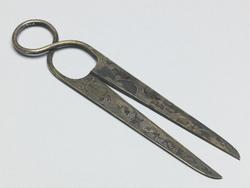 An image of Pair of scissors