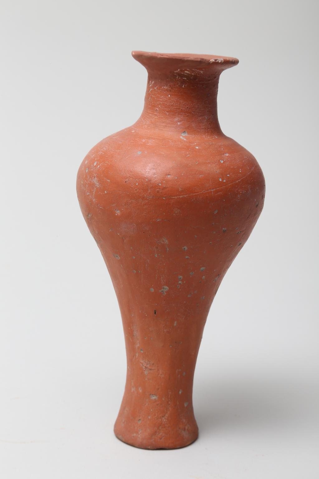 An image of Vessel. Hes-jar. Production Place/Find Spot: Egypt. Diameter, 0.088 m, height 0.18 m. First Intermediate period.