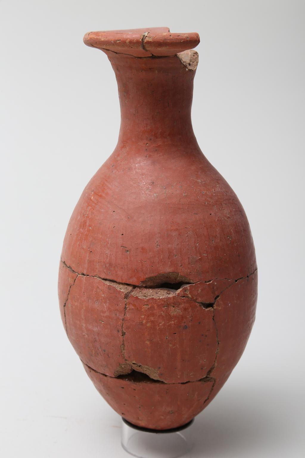 An image of Vessel. Flask, with pointed base. Production Place/Find Spot: Egypt. Height 0.2 m.