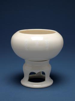 An image of Bowl and stand