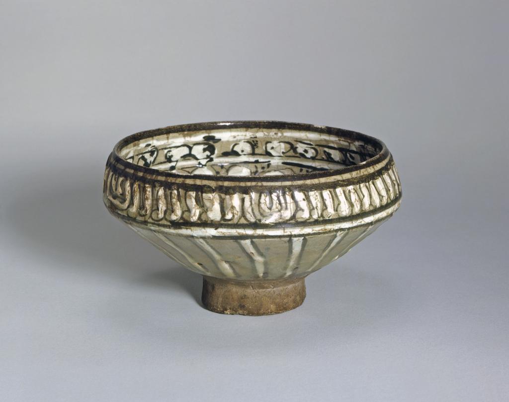 An image of Bowl, earthenwareIran