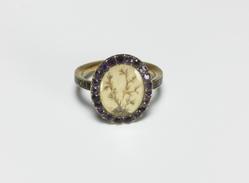 An image of Mourning ring