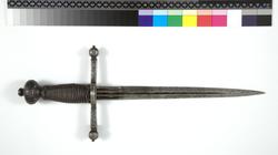 An image of Left-hand dagger